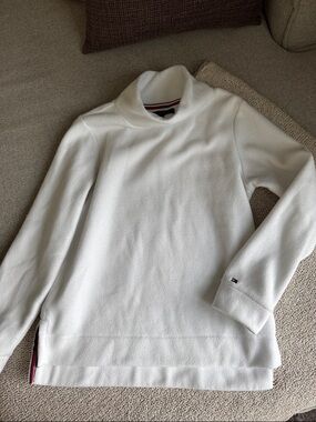 Tommy Hilfiger Men’s White Turtleneck Fleece Sweater
